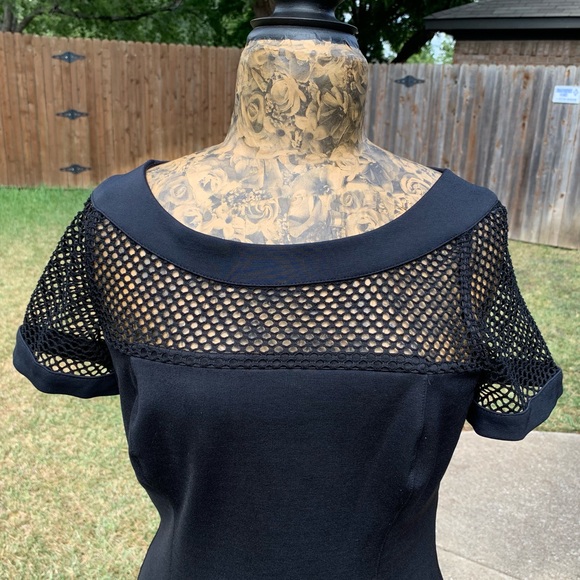 Black XOXO Flare Hemline Dress || 11/12 - Picture 2 of 3